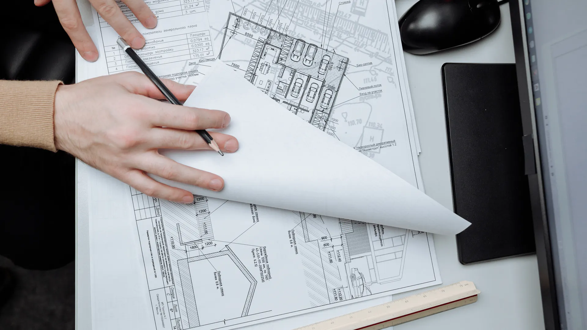 Structural calculation documents and engineering drawings for a Chesterfield project